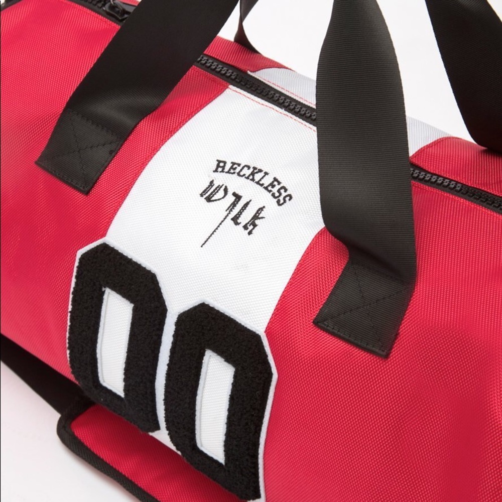 Y&R x Sammy Wilk | NWOT** 00 Duffle Bag - Picture 2 of 9